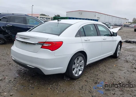 2012 Chrysler 200 Touring z USA, uszkodzony, nr VIN 1C3CCBBB9CN160761